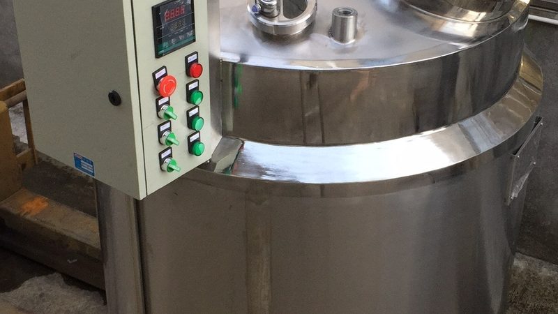 油炸机商用大型批发：揭秘大型油炸机的选型与运用